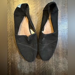 Woman’s TOMs 8.5